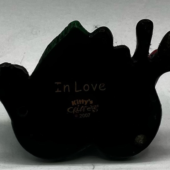 Vintage Kitty's Critters In Love Frog Figurine 2007 Retired Collectible 2.5”x4” - Picture 3 of 3